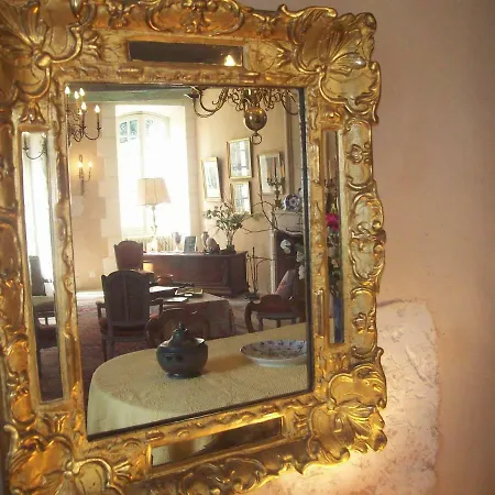Chateau La Gentilhommiere Du Puits Notre-dame 30 Rue De L'eglise 24110 Leon Sur L'isle 3* Saint-Leon-sur-l'Isle