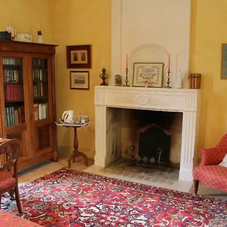 Chateau La Gentilhommiere Du Puits Notre-dame 30 Rue De L'eglise 24110 Leon Sur L'isle Bed & Breakfast 3*